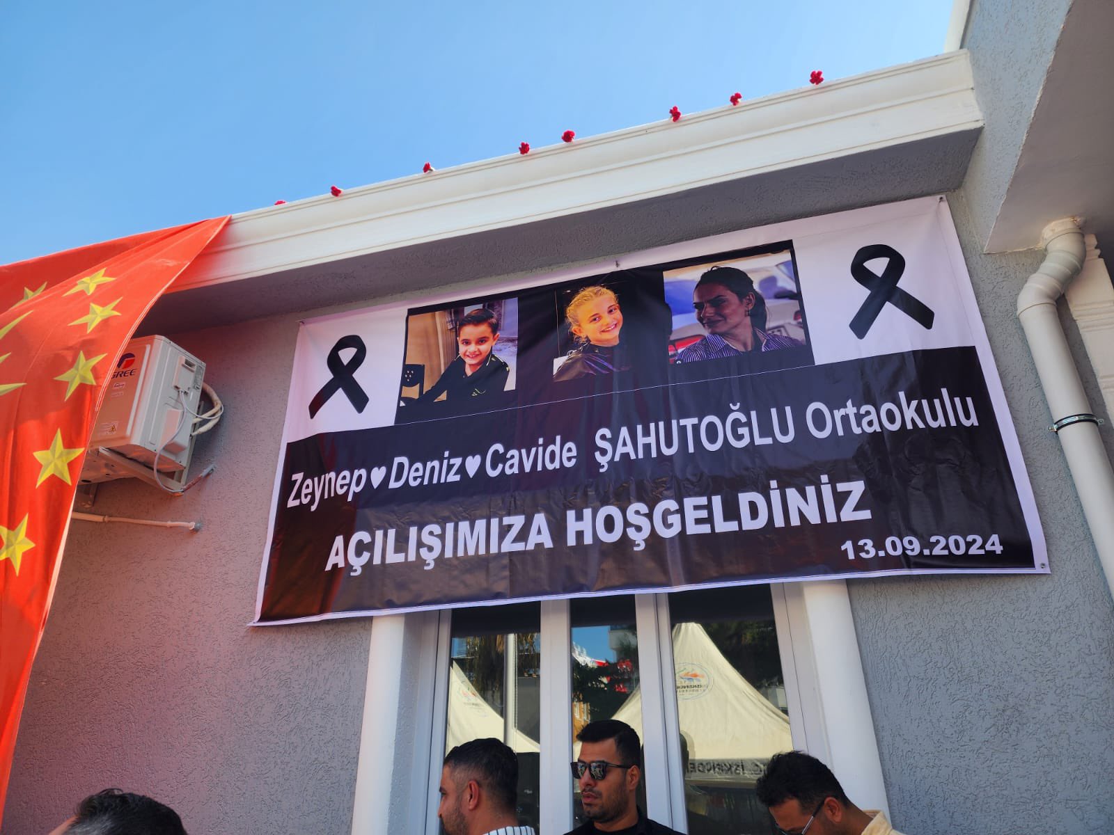 HÜZNÜ VE UMUT BİR ARADA YAŞANDI