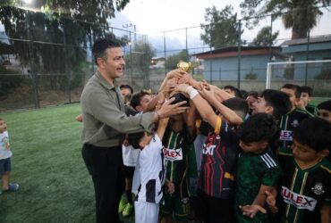HBB’NİN KIRIKHAN SOĞUKSU HALI SAHASI TURNUVAYLA HİZMETE AÇILDI